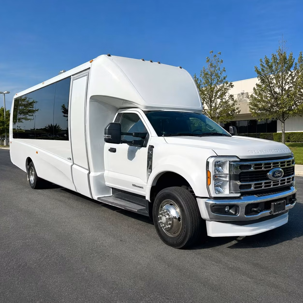 15 passenger minibus