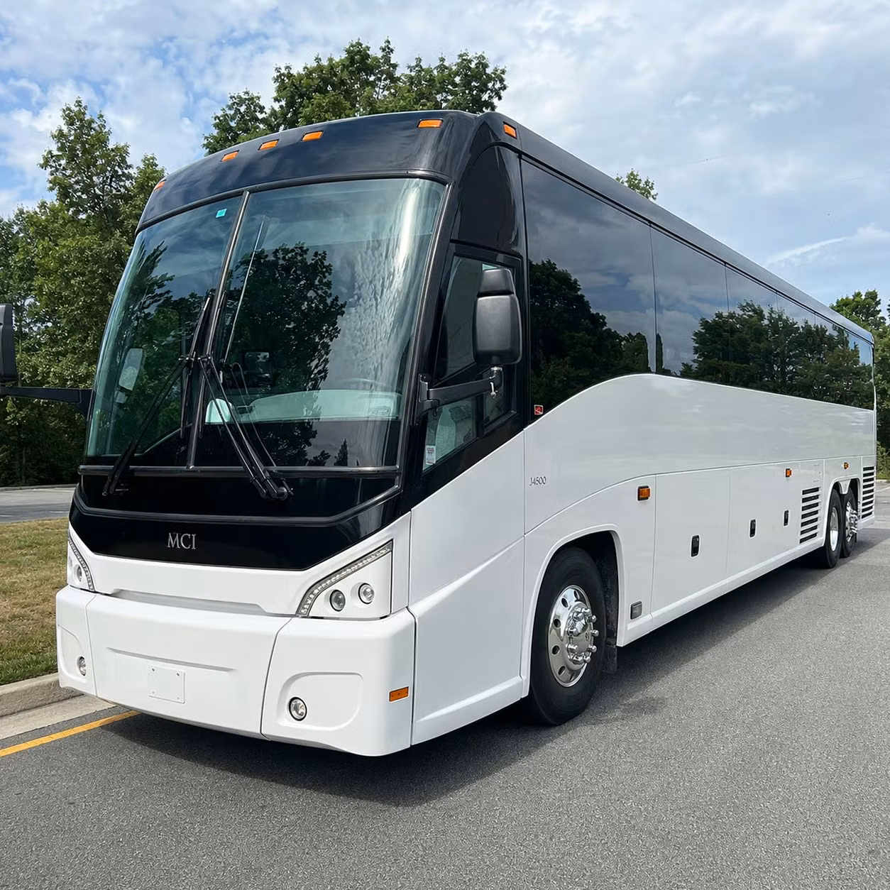we help you compare dod compliant charter buses and minibuses for buckeye military contracts